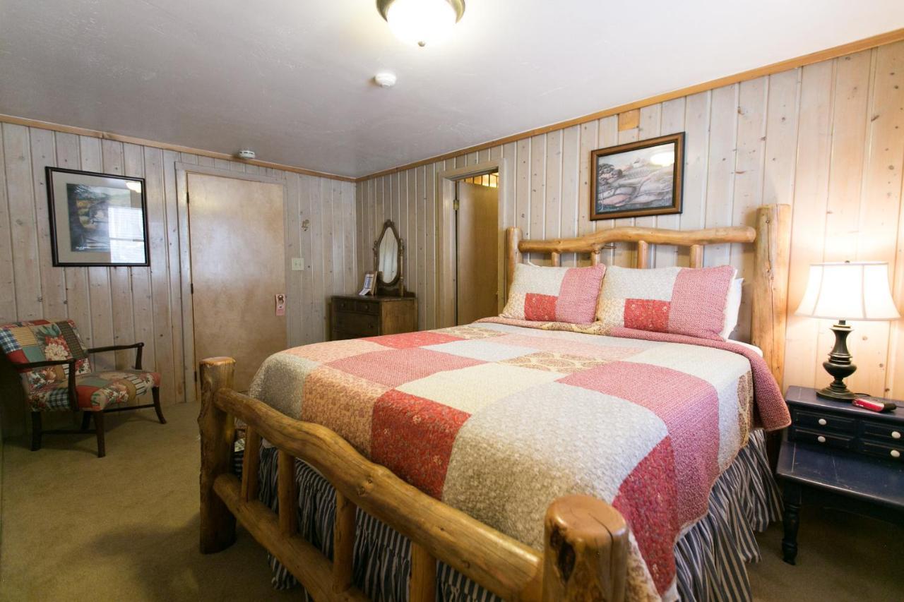 Silver Fork Lodge & Restaurant Brighton ภายนอก รูปภาพ